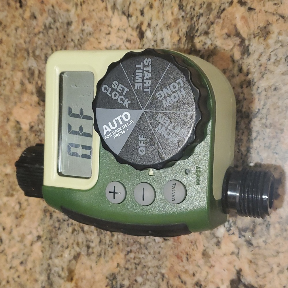 Single-Outlet Hose Watering Timer, 1 Outlet, Green